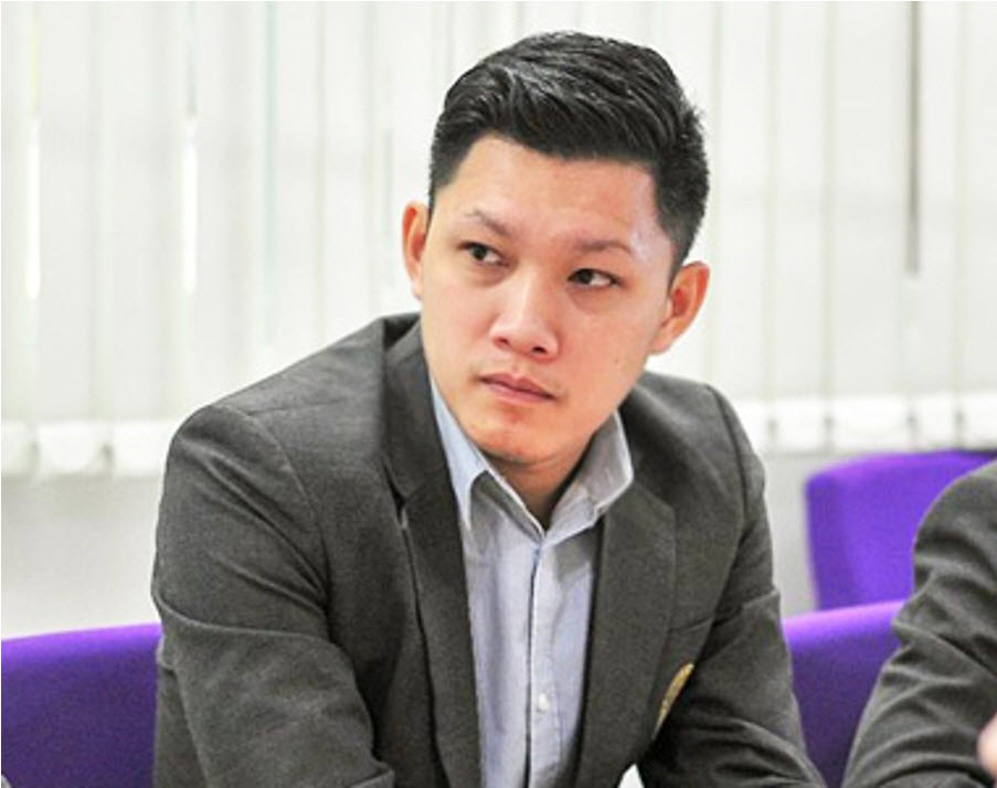 นายกุลชาติ ปัญญาดี